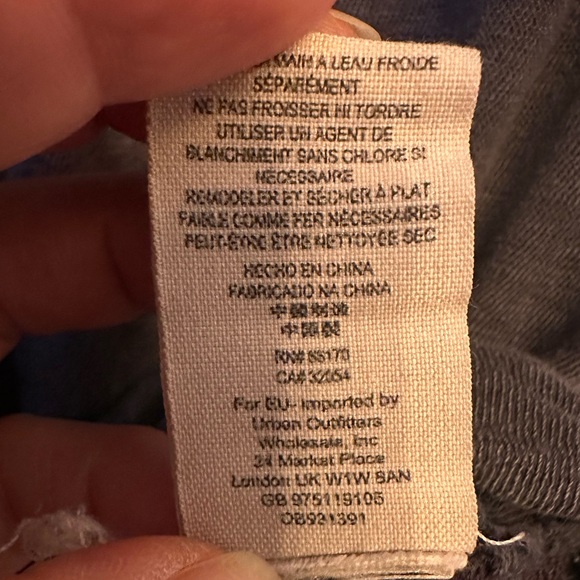 Free People “We The Free” Distressed Top Deep Purple, Linen Blend-Medium - Picture 6 of 7